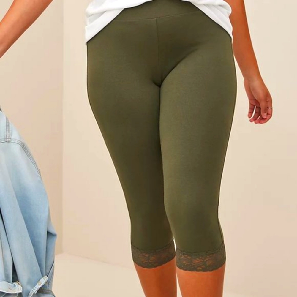 ❤NWT TORRID LEGGING - CAPRI - MOSSY GREEN - MID RISE - LACE TRIM Large / Size 12 - Picture 7 of 10
